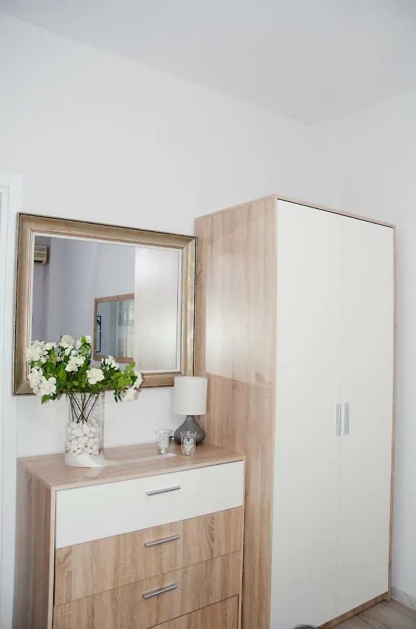 Apartment Cozy Home In Thessaloniki Center Greece